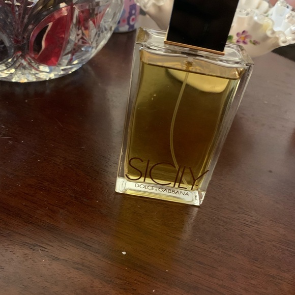 Dolce & gabanna - Picture 1 of 3